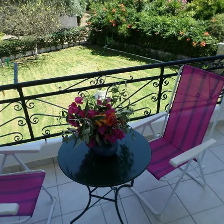 Mary's Apartman *
